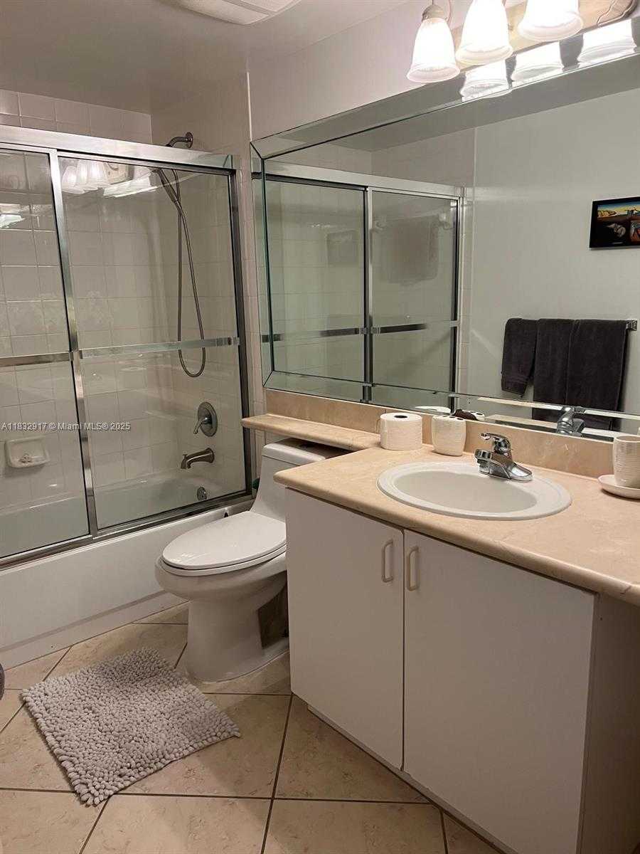 Small Image of 19901 EAST COUNTRY CLUB DR #2202, Aventura Number 8