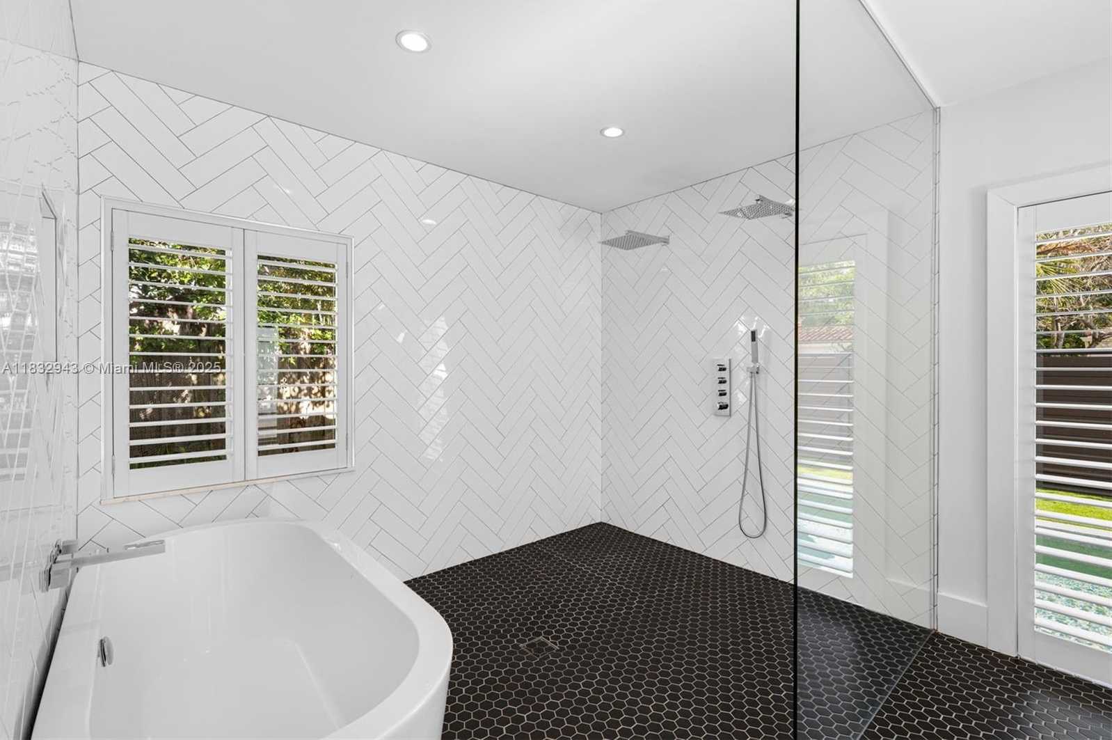 Small Image of 712 NORTH EAST 72ND ST, Miami Number 13