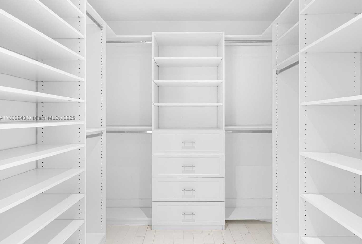 Small Image of 712 NORTH EAST 72ND ST, Miami Number 28