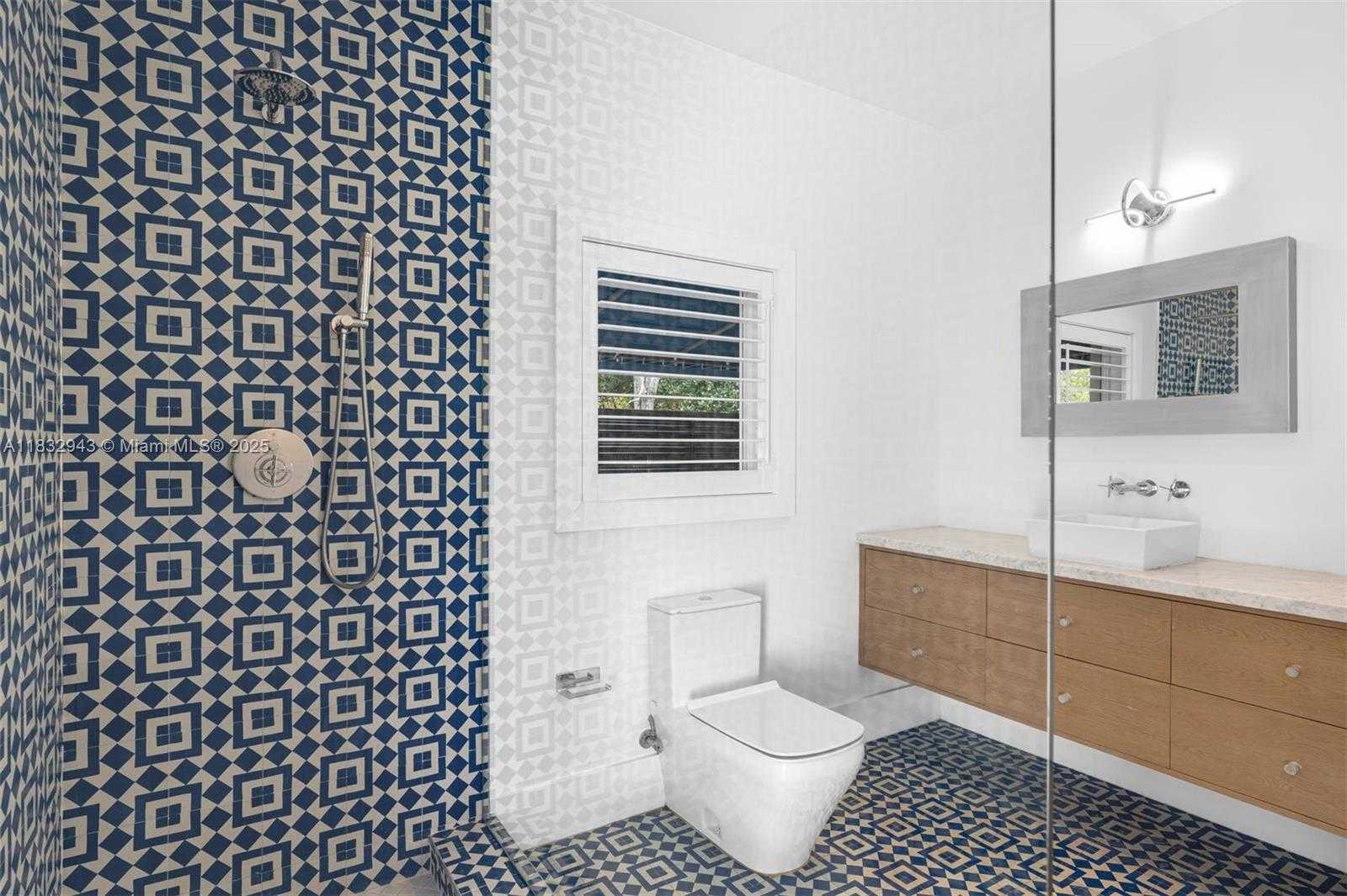 Small Image of 712 NORTH EAST 72ND ST, Miami Number 35