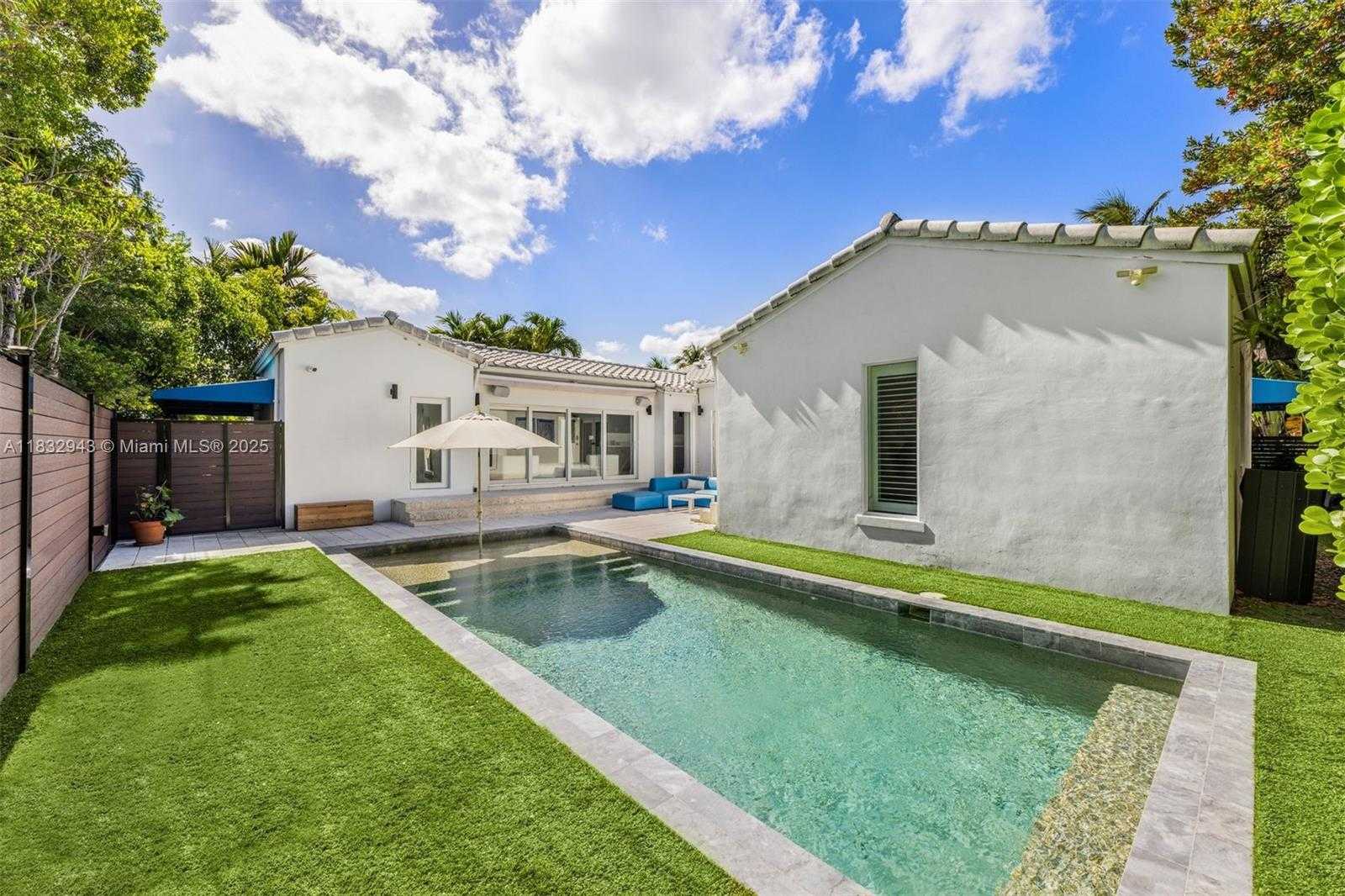 Small Image of 712 NORTH EAST 72ND ST, Miami Number 37