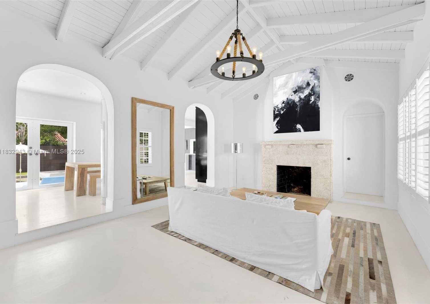 Small Image of 712 NORTH EAST 72ND ST, Miami Number 4