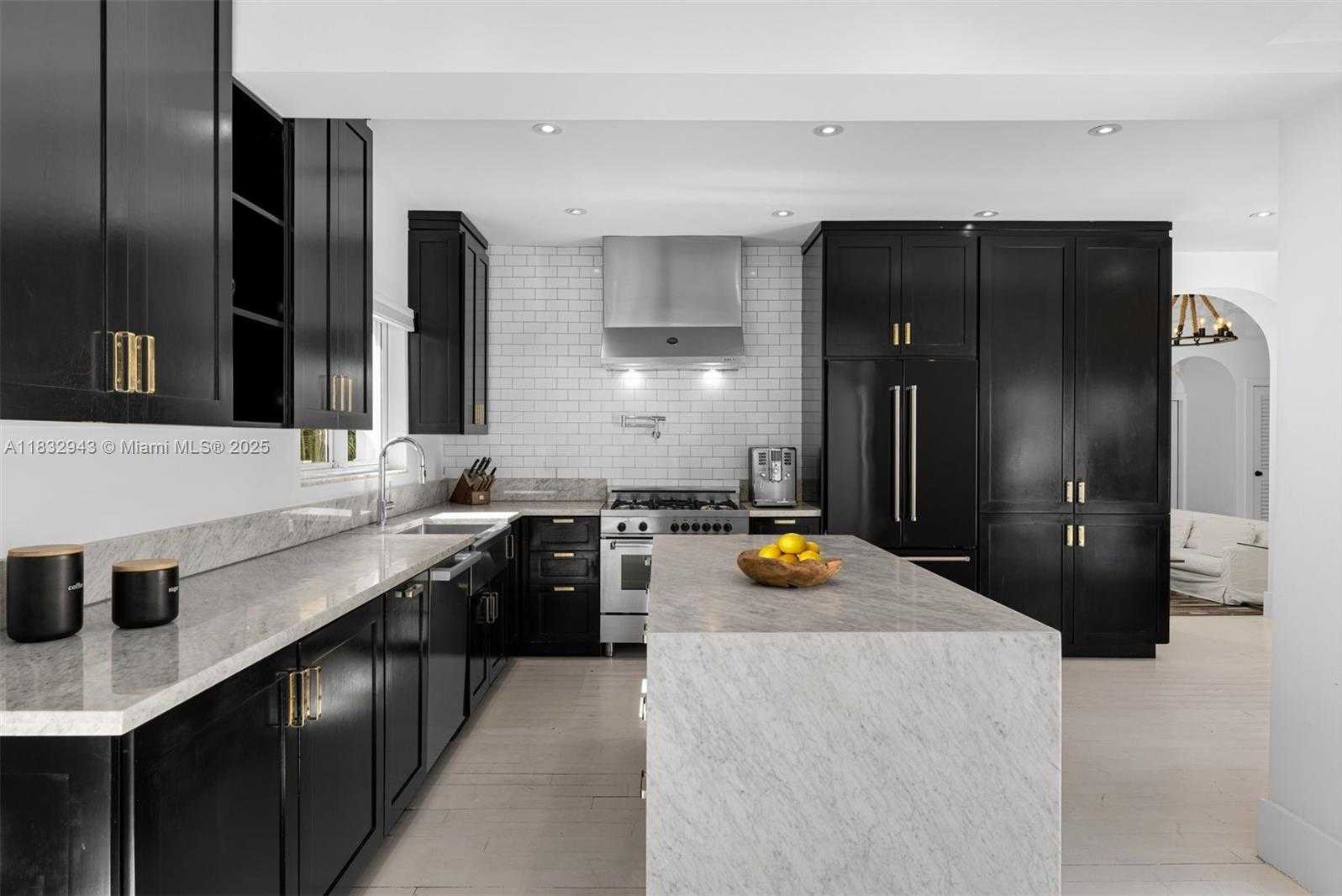 Small Image of 712 NORTH EAST 72ND ST, Miami Number 5