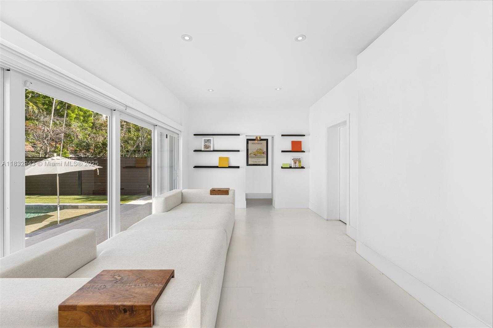 Small Image of 712 NORTH EAST 72ND ST, Miami Number 8