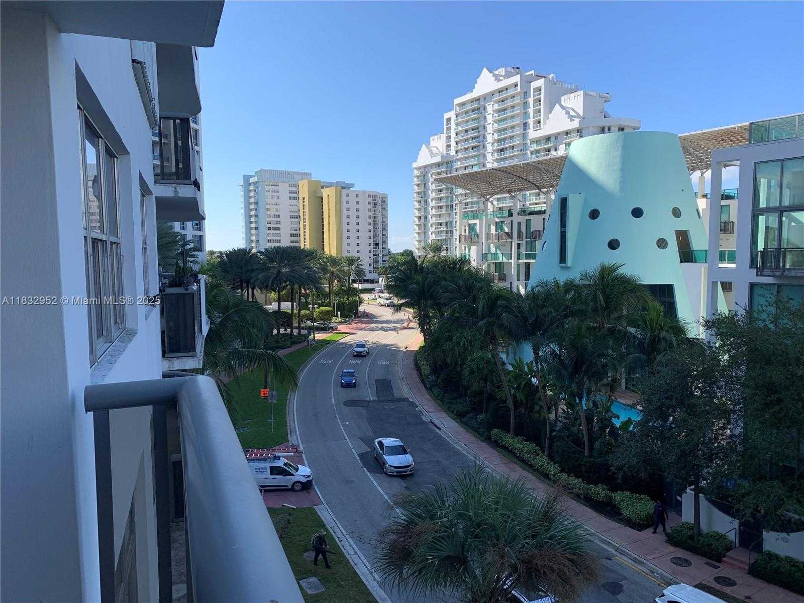 Small Image of 6039 COLLINS AVE #529, Miami Beach Number 7