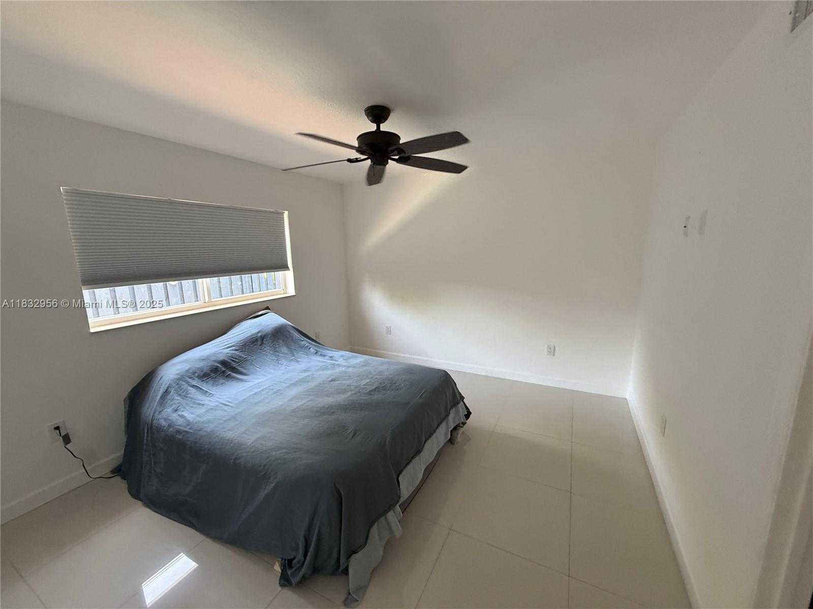 Small Image of 214 NORTH EAST 108TH ST #Side Unit, Miami Number 12