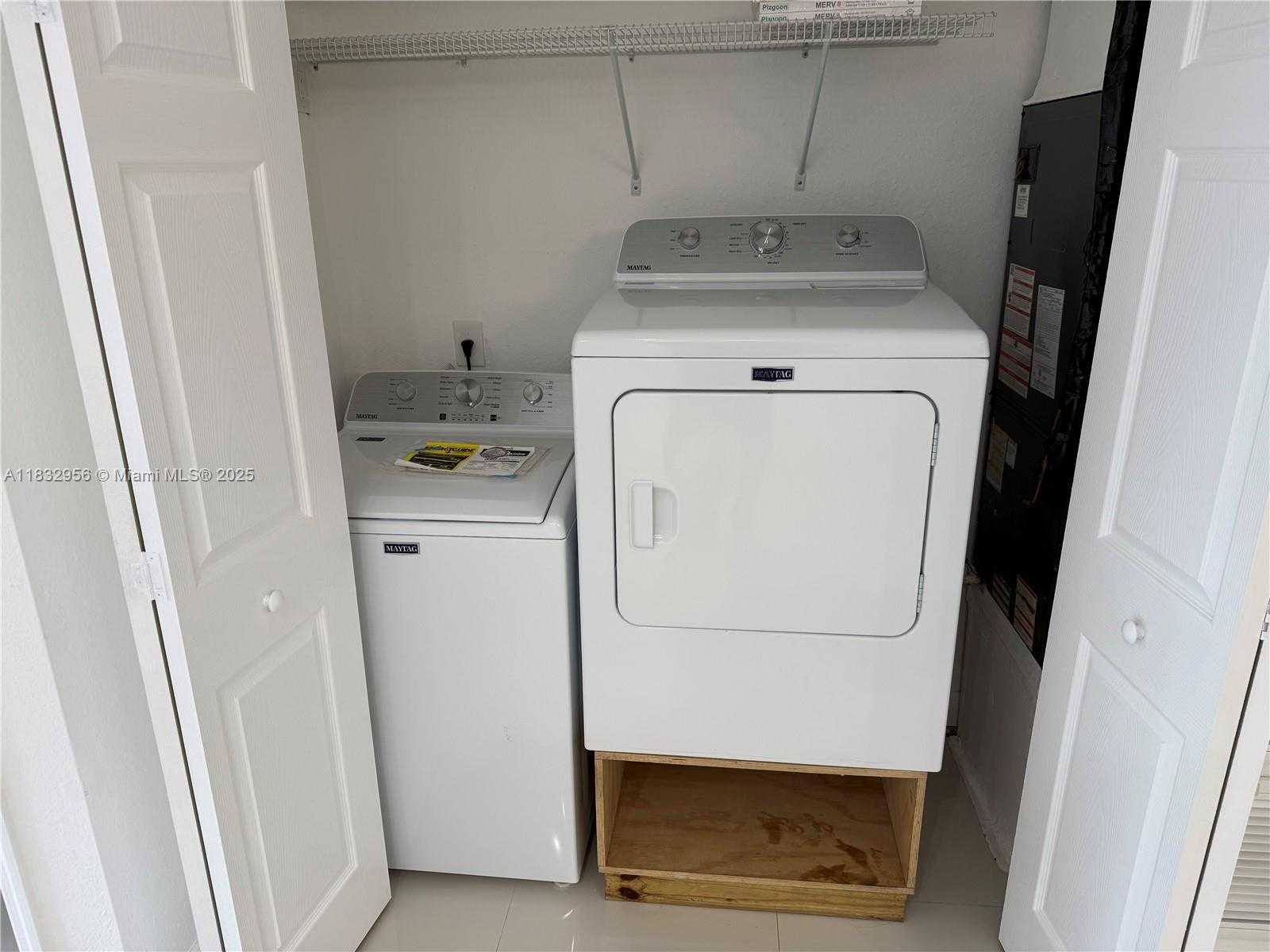 Small Image of 214 NORTH EAST 108TH ST #Side Unit, Miami Number 15