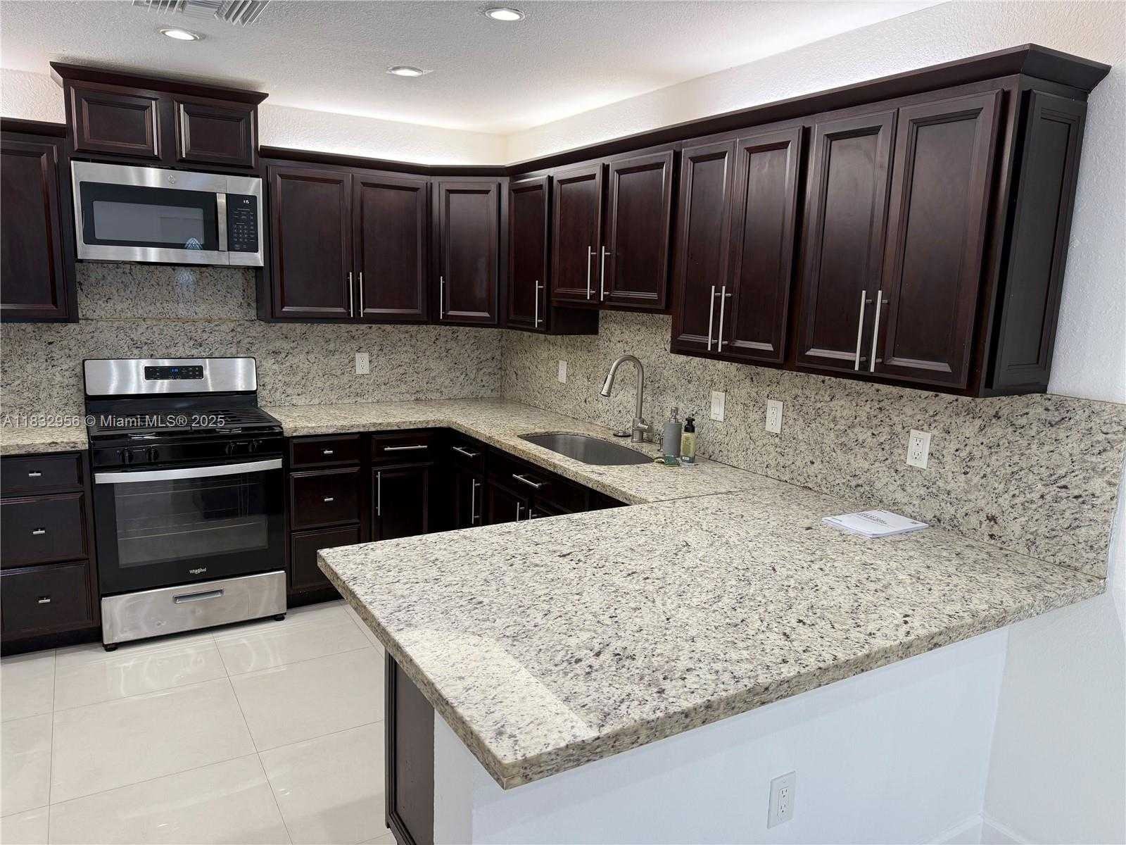 Small Image of 214 NORTH EAST 108TH ST #Side Unit, Miami Number 3