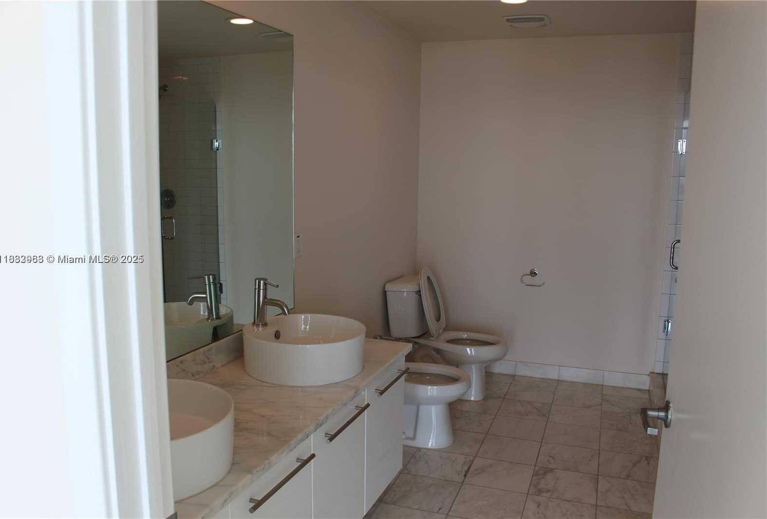 Small Image of 888 BISCAYNE BLVD #1806, Miami Number 10