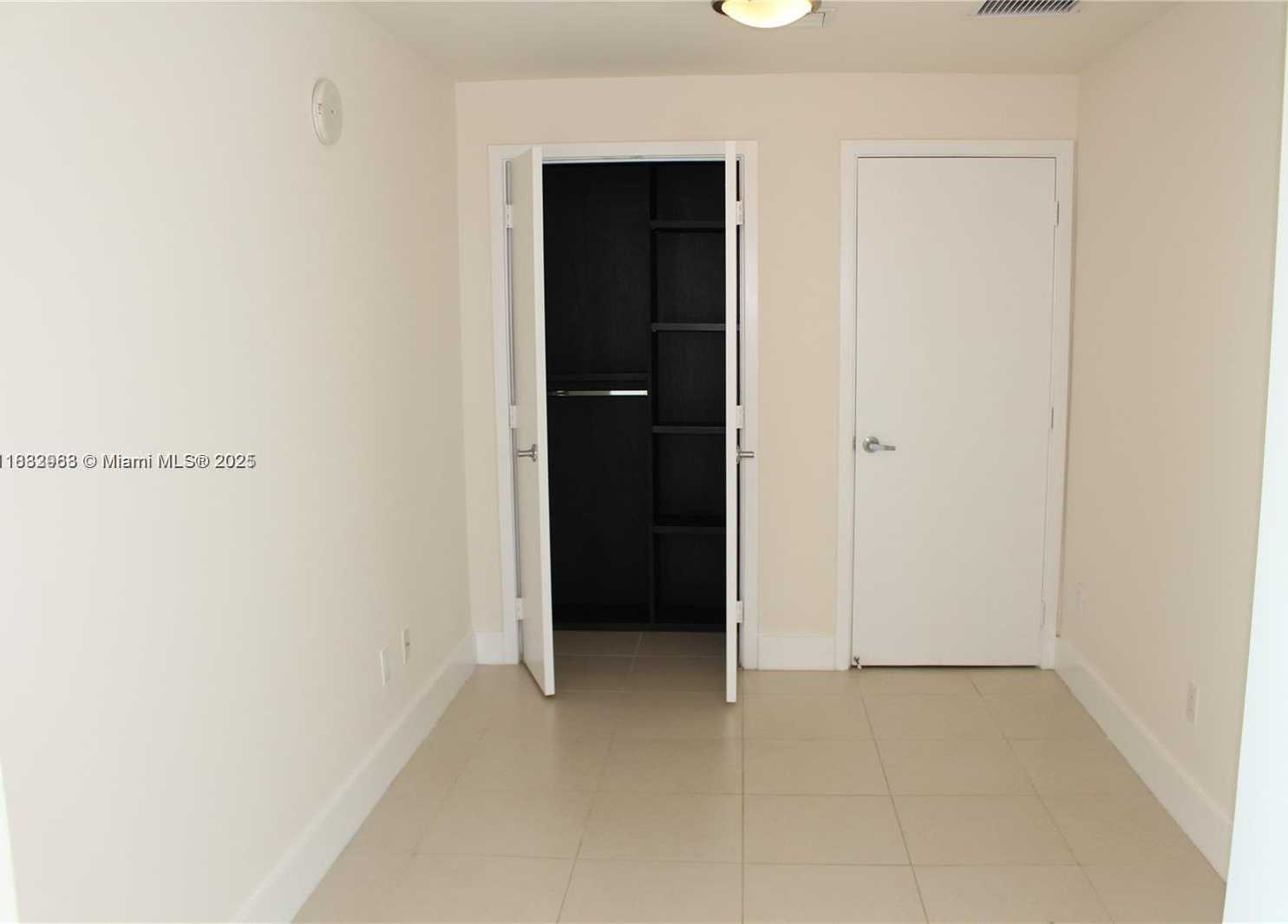Small Image of 888 BISCAYNE BLVD #1806, Miami Number 13