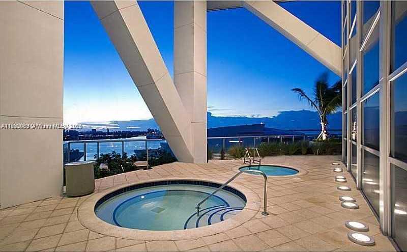Small Image of 888 BISCAYNE BLVD #1806, Miami Number 17