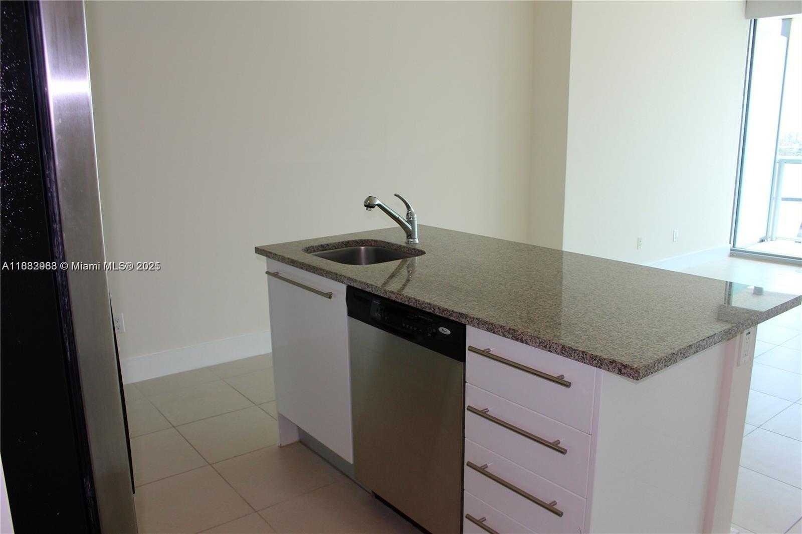 Small Image of 888 BISCAYNE BLVD #1806, Miami Number 6