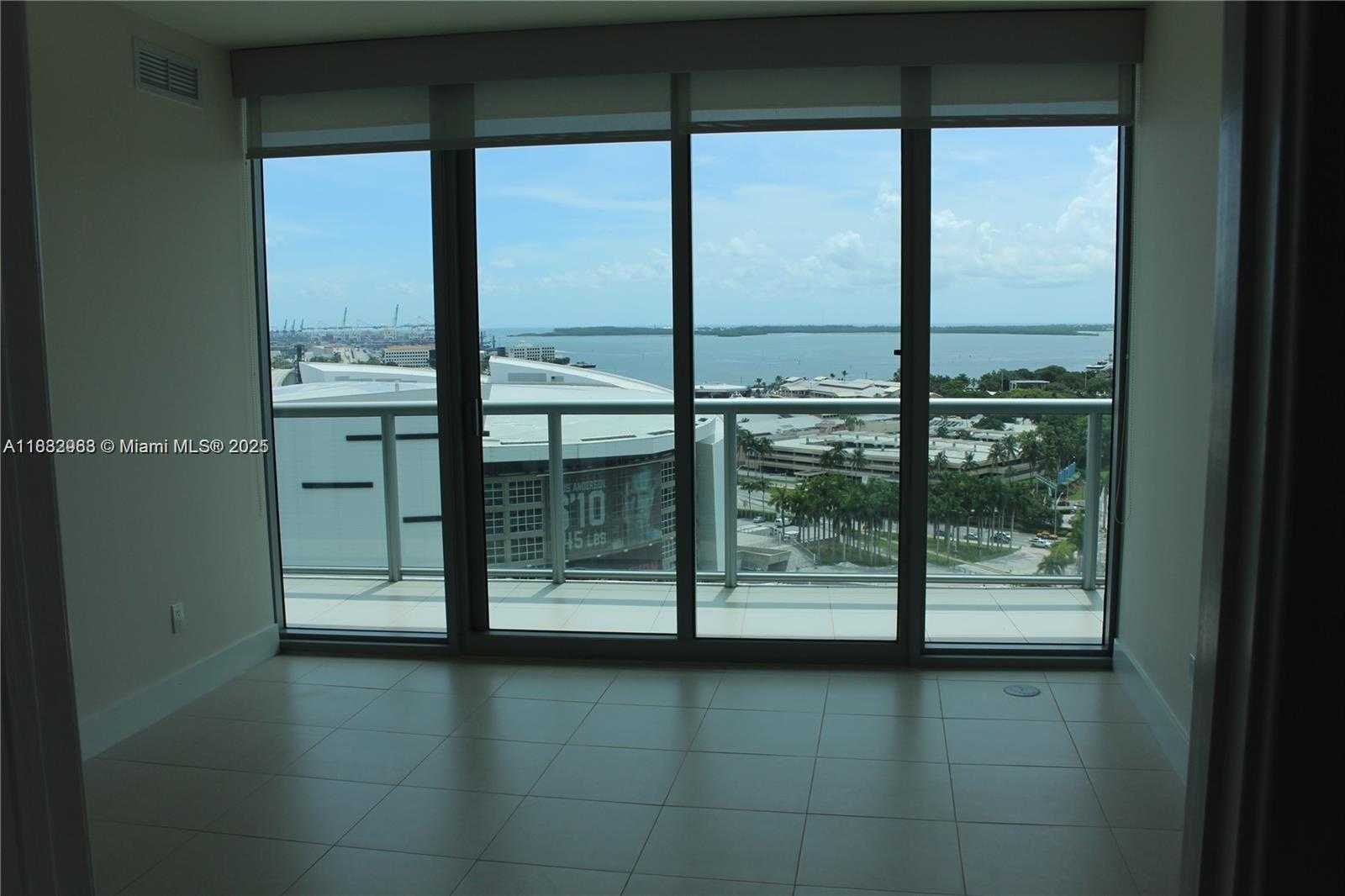 Small Image of 888 BISCAYNE BLVD #1806, Miami Number 8