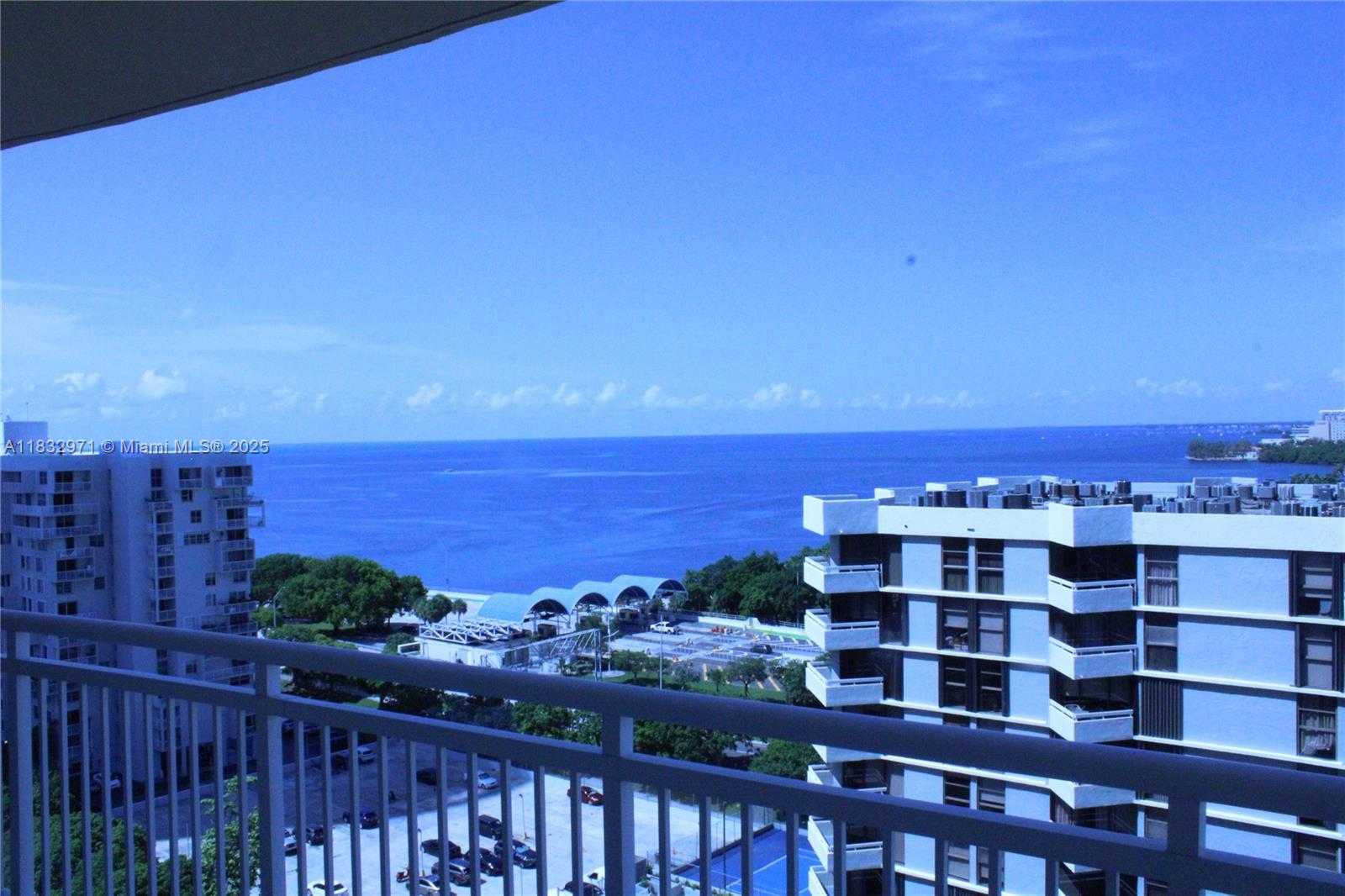Small Image of 2475 BRICKELL AVE #1401, Miami Number 15