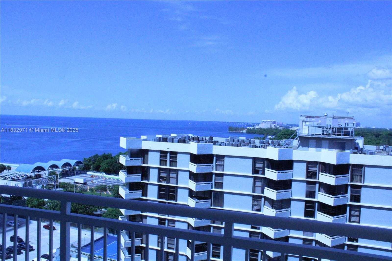 Small Image of 2475 BRICKELL AVE #1401, Miami Number 16