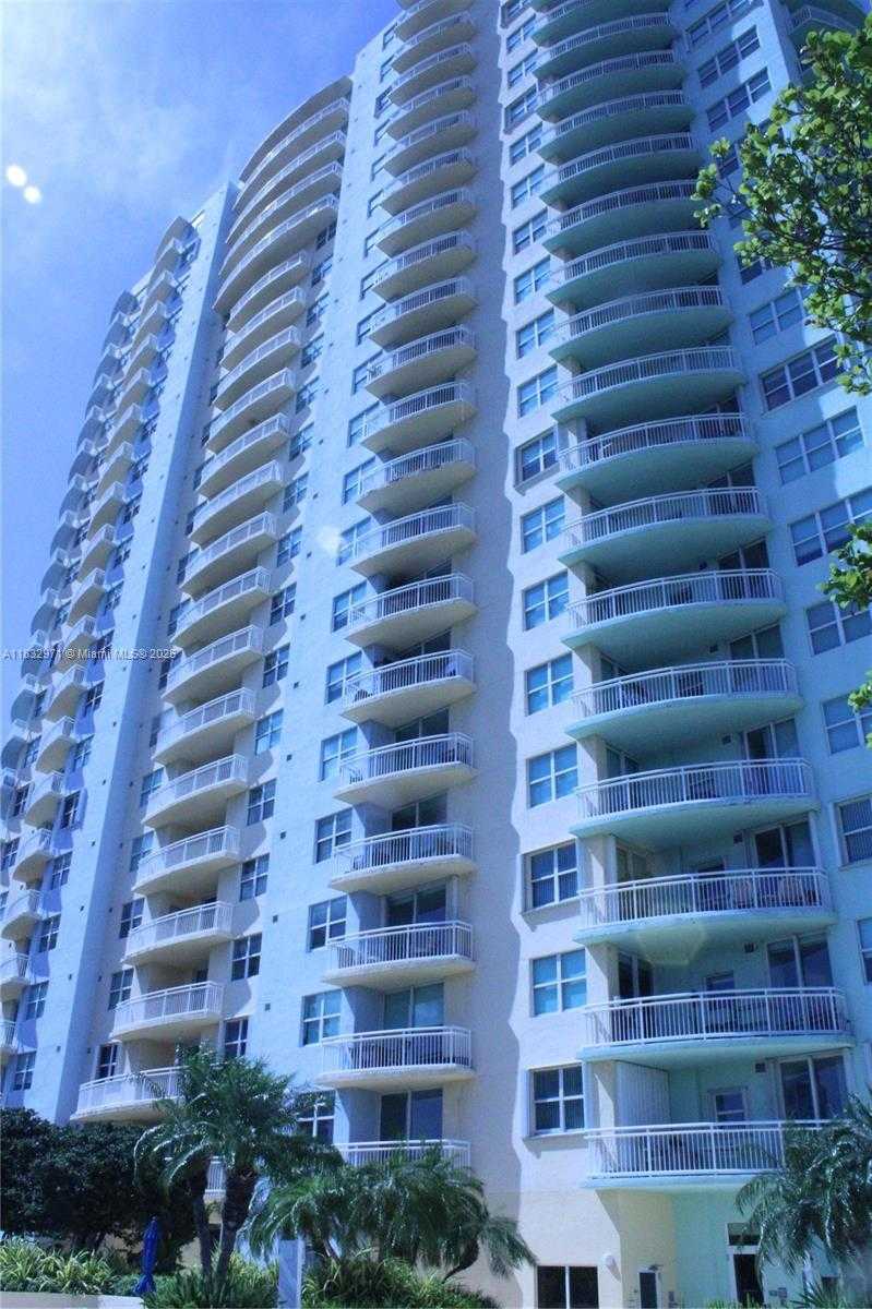 Small Image of 2475 BRICKELL AVE #1401, Miami Number 2