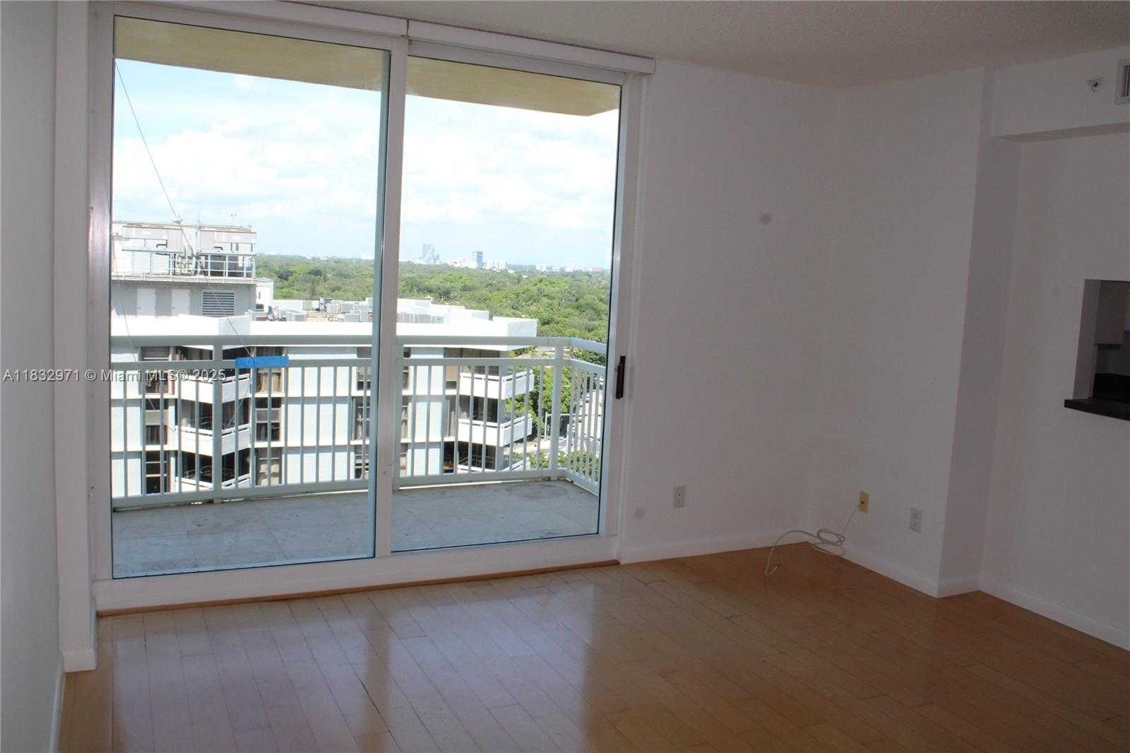 Small Image of 2475 BRICKELL AVE #1401, Miami Number 23