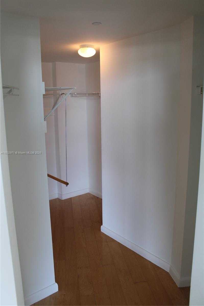 Small Image of 2475 BRICKELL AVE #1401, Miami Number 35