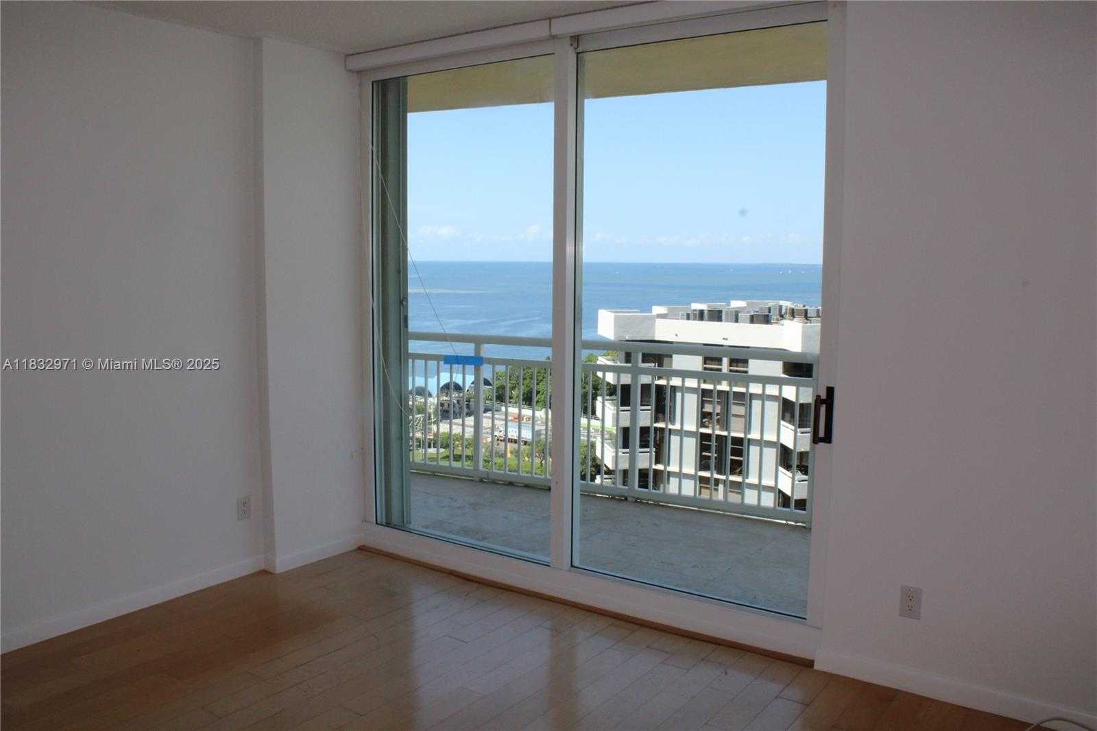 Small Image of 2475 BRICKELL AVE #1401, Miami Number 38