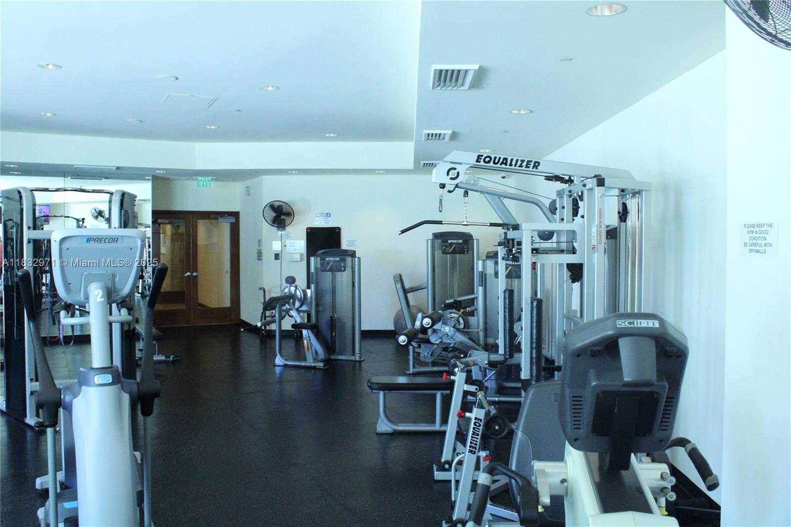 Small Image of 2475 BRICKELL AVE #1401, Miami Number 8