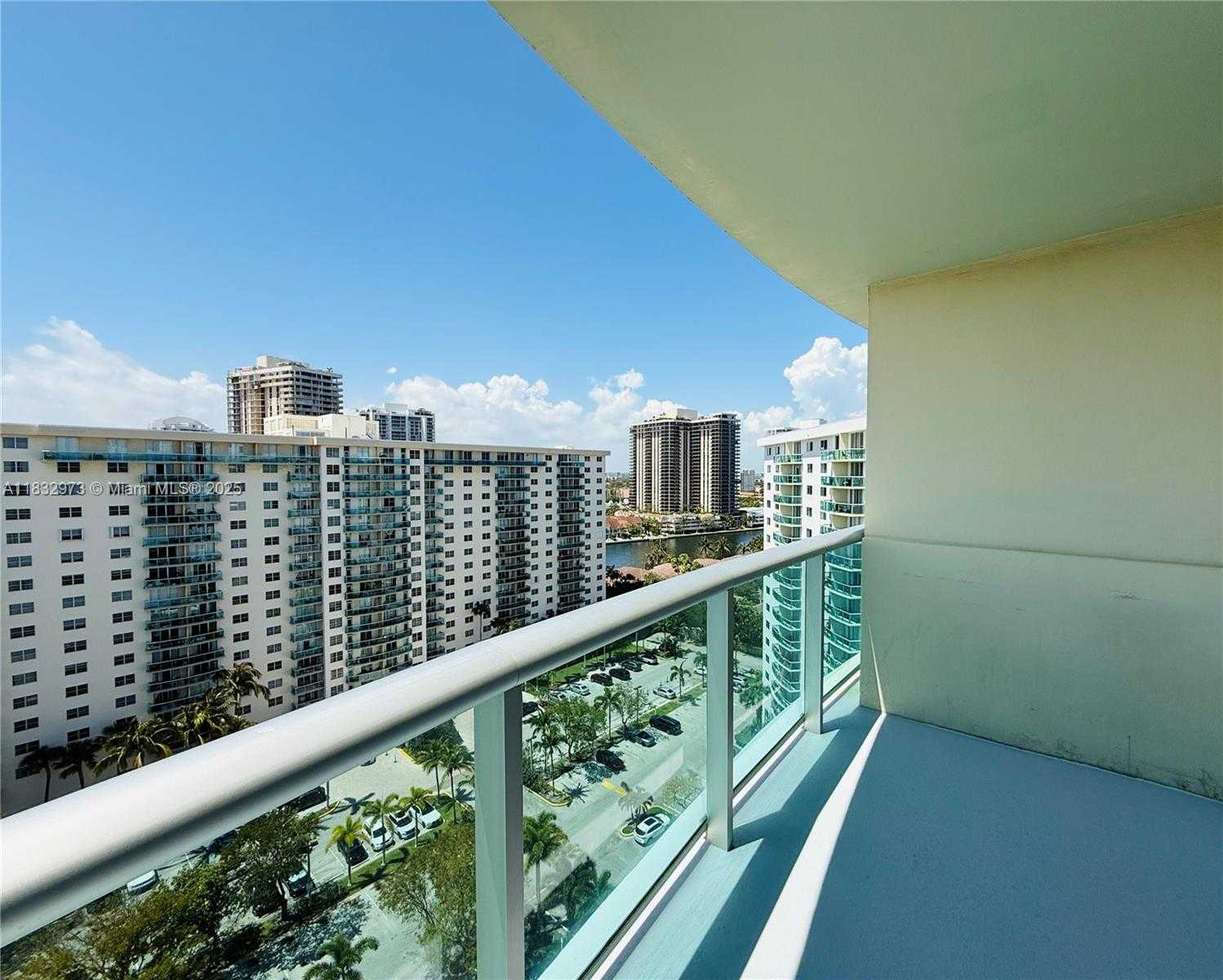 Small Image of 19380 COLLINS AVE #1605, Sunny Isles Beach Number 3
