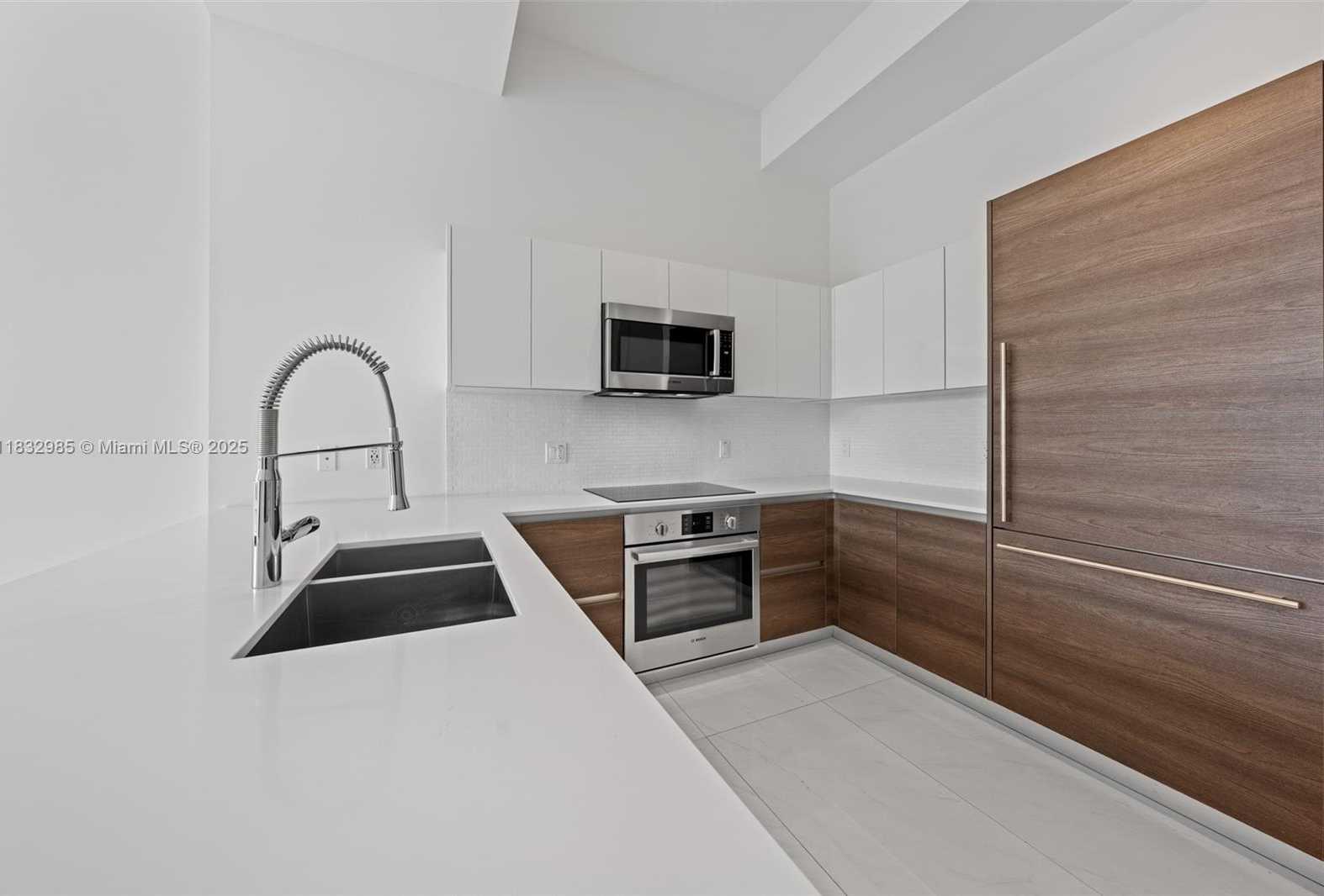 Small Image of 301 ALTARA AVE #213, Coral Gables Number 10