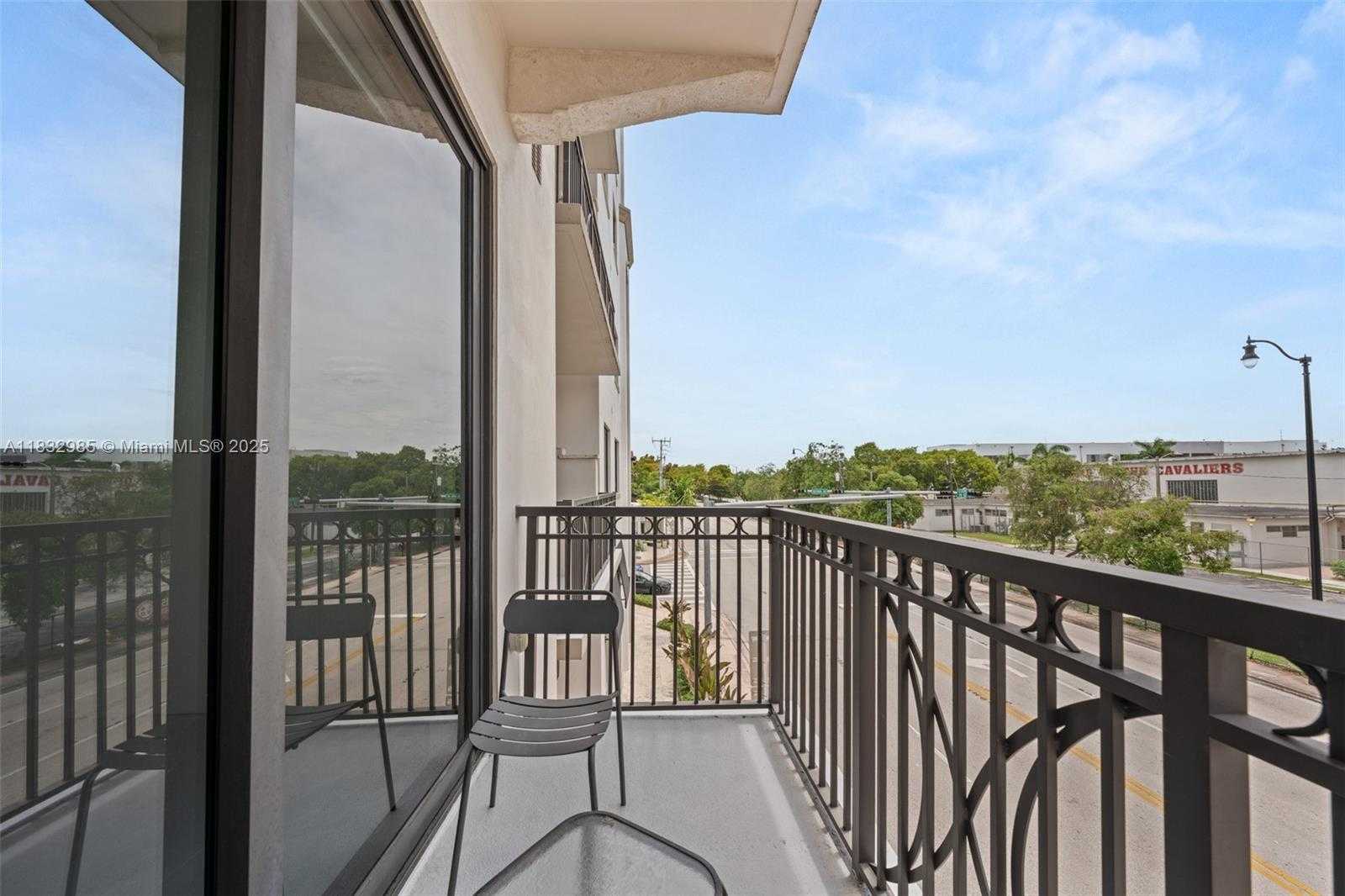 Small Image of 301 ALTARA AVE #213, Coral Gables Number 15