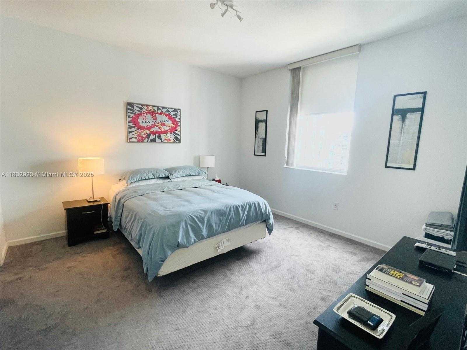 Small Image of 1060 BRICKELL AVE #3315, Miami Number 7