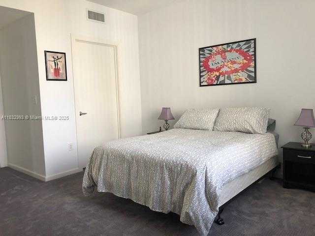 Small Image of 1060 BRICKELL AVE #3315, Miami Number 8