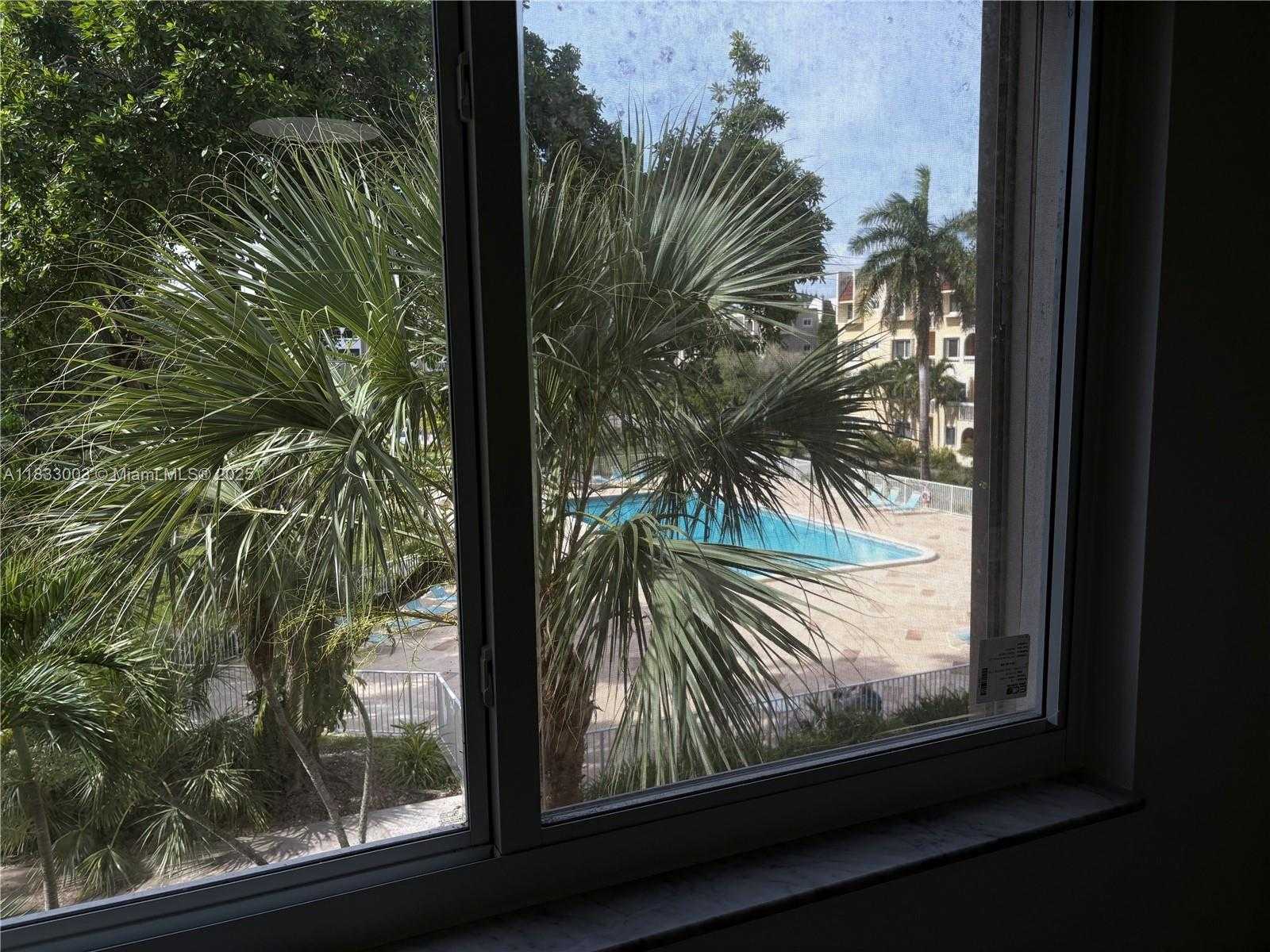 Small Image of 7850 CAMINO REAL #000, Miami Number 13