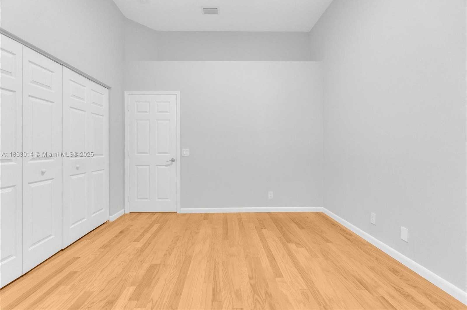 Small Image of 2553 BAY POINTE DR, Weston Number 13