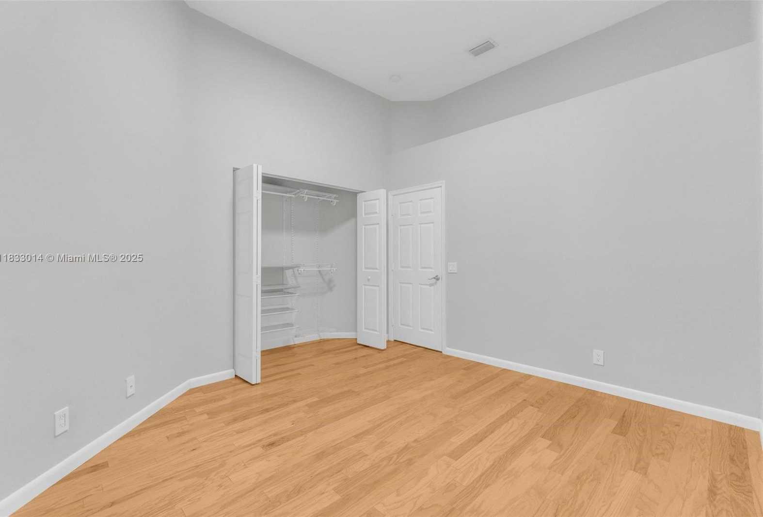 Small Image of 2553 BAY POINTE DR, Weston Number 14