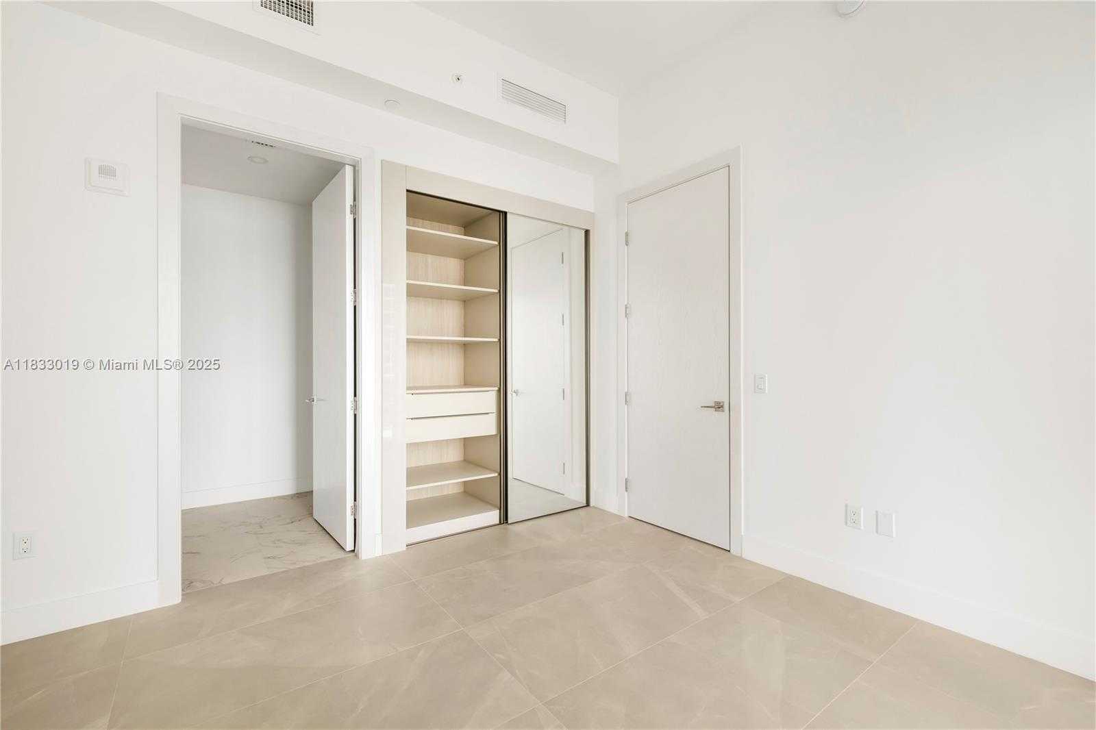 Small Image of 17550 COLLINS #1604, Sunny Isles Beach Number 19