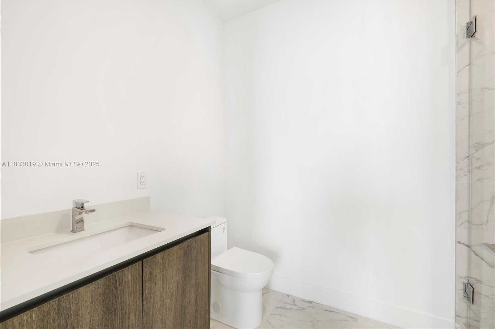Small Image of 17550 COLLINS #1604, Sunny Isles Beach Number 9