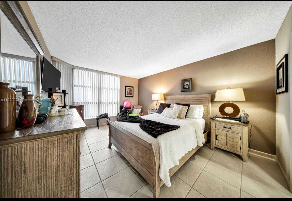 Small Image of 19101 NORTH EAST 36TH CT #1604, Aventura Number 13
