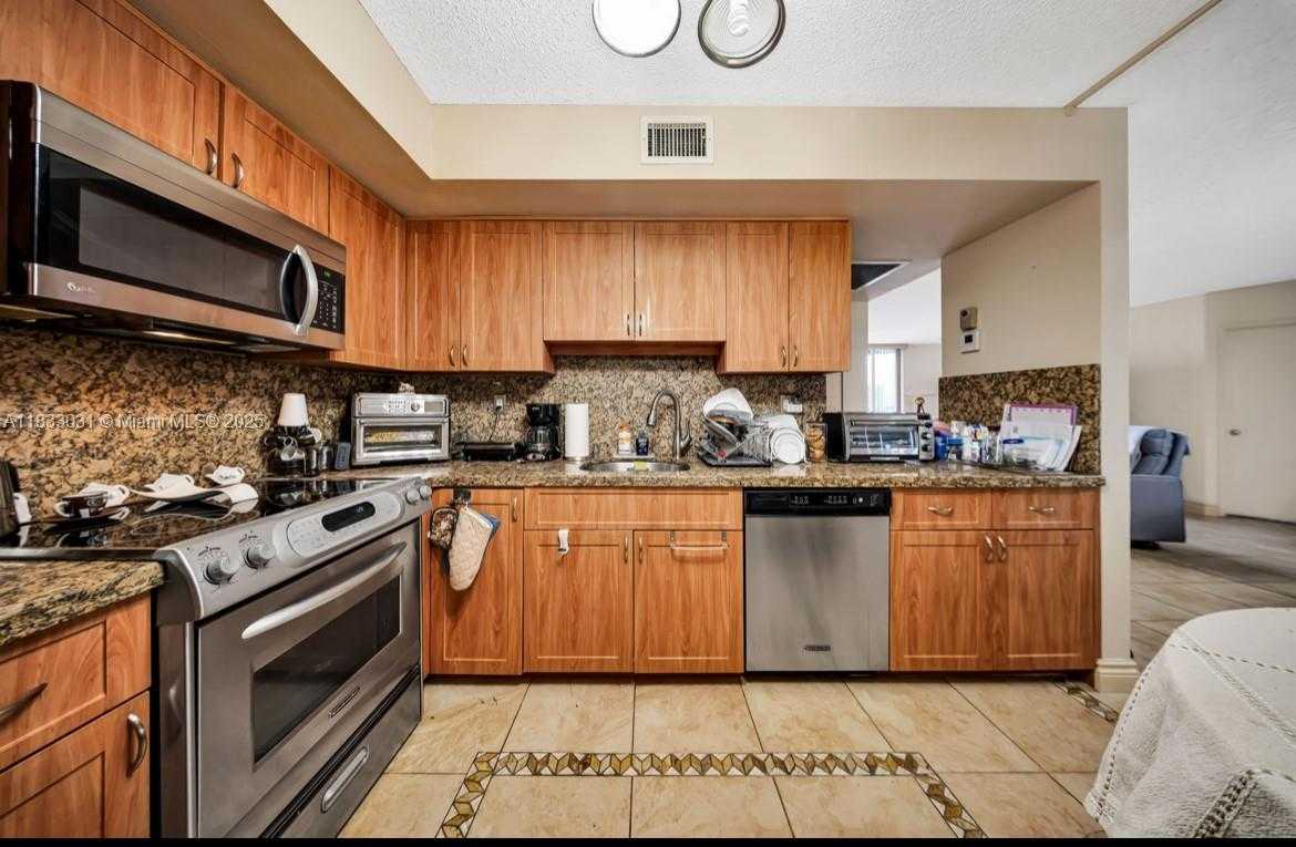 Small Image of 19101 NORTH EAST 36TH CT #1604, Aventura Number 7