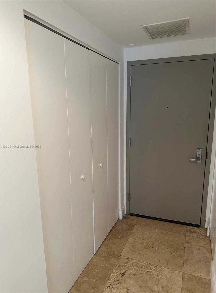 Small Image of 1750 NORTH BAYSHORE DR #1215, Miami Number 13