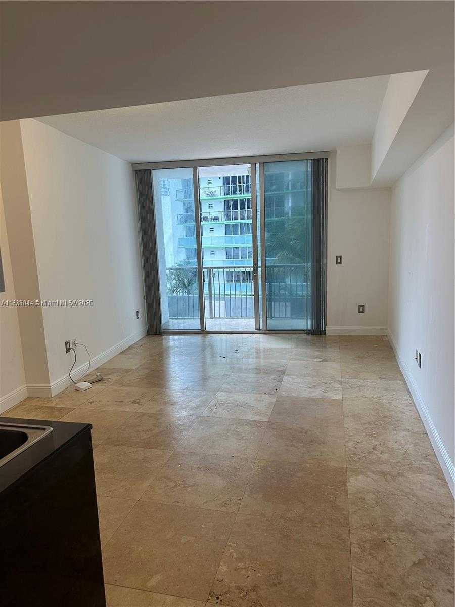 Small Image of 1750 NORTH BAYSHORE DR #1215, Miami Number 15