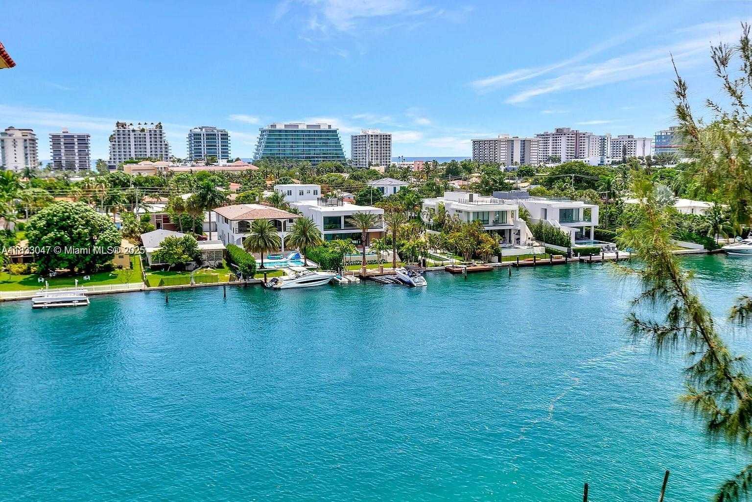 Small Image of 9341 EAST BAY HARBOR #6D, Bay Harbor Islands Number 23