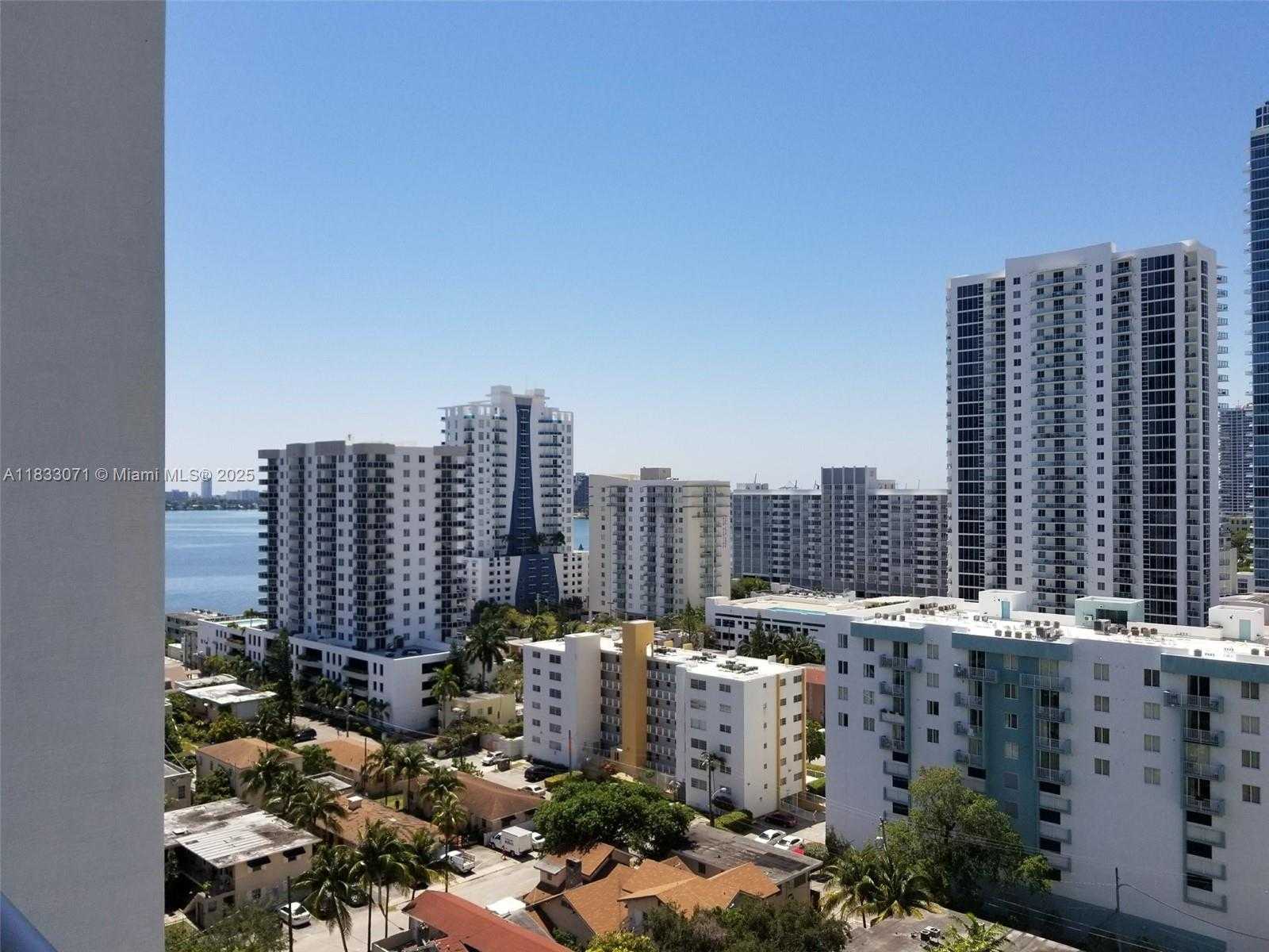 Small Image of 333 NORTH EAST 24TH ST #1411, Miami Number 14