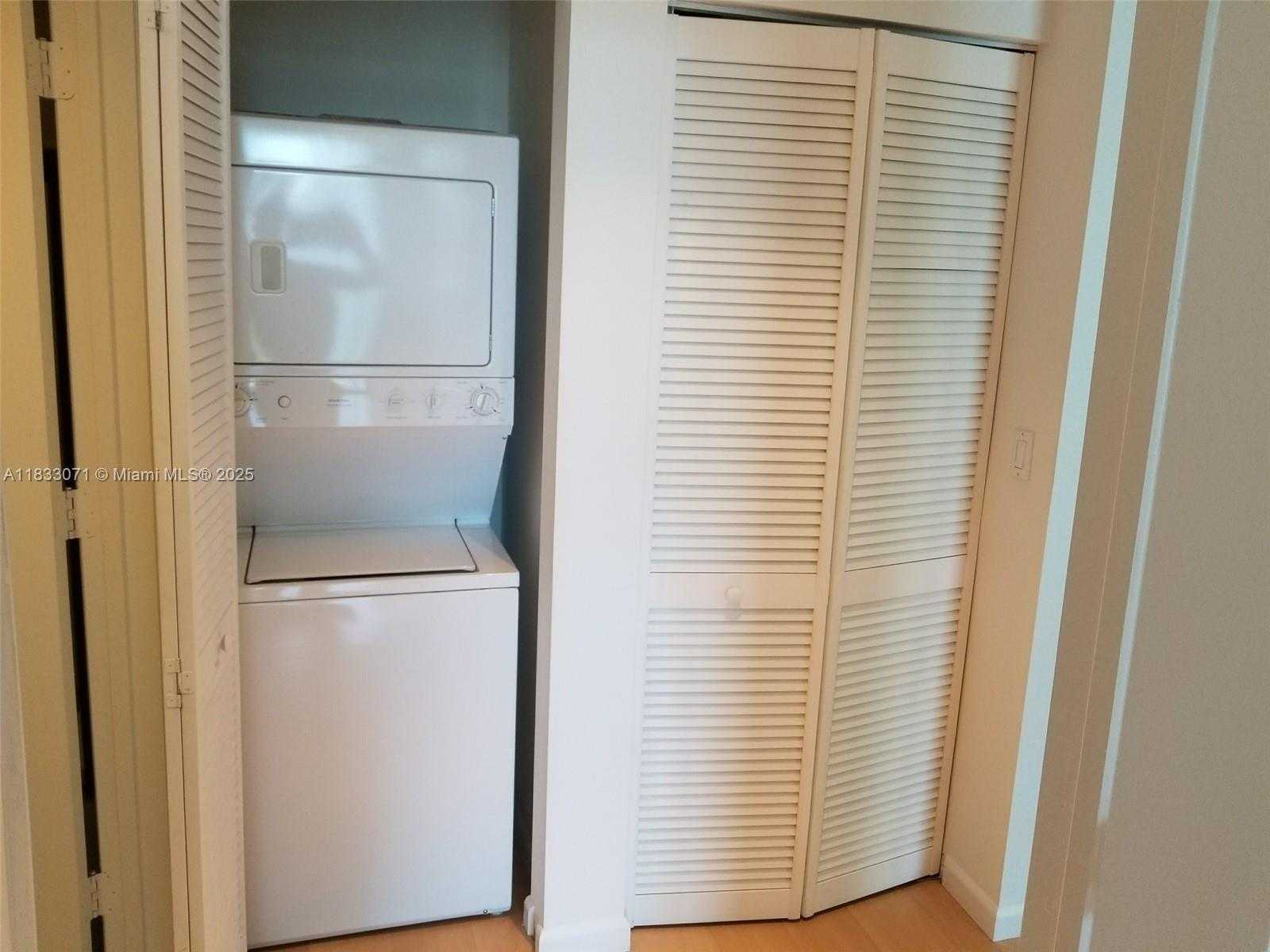 Small Image of 333 NORTH EAST 24TH ST #1411, Miami Number 8