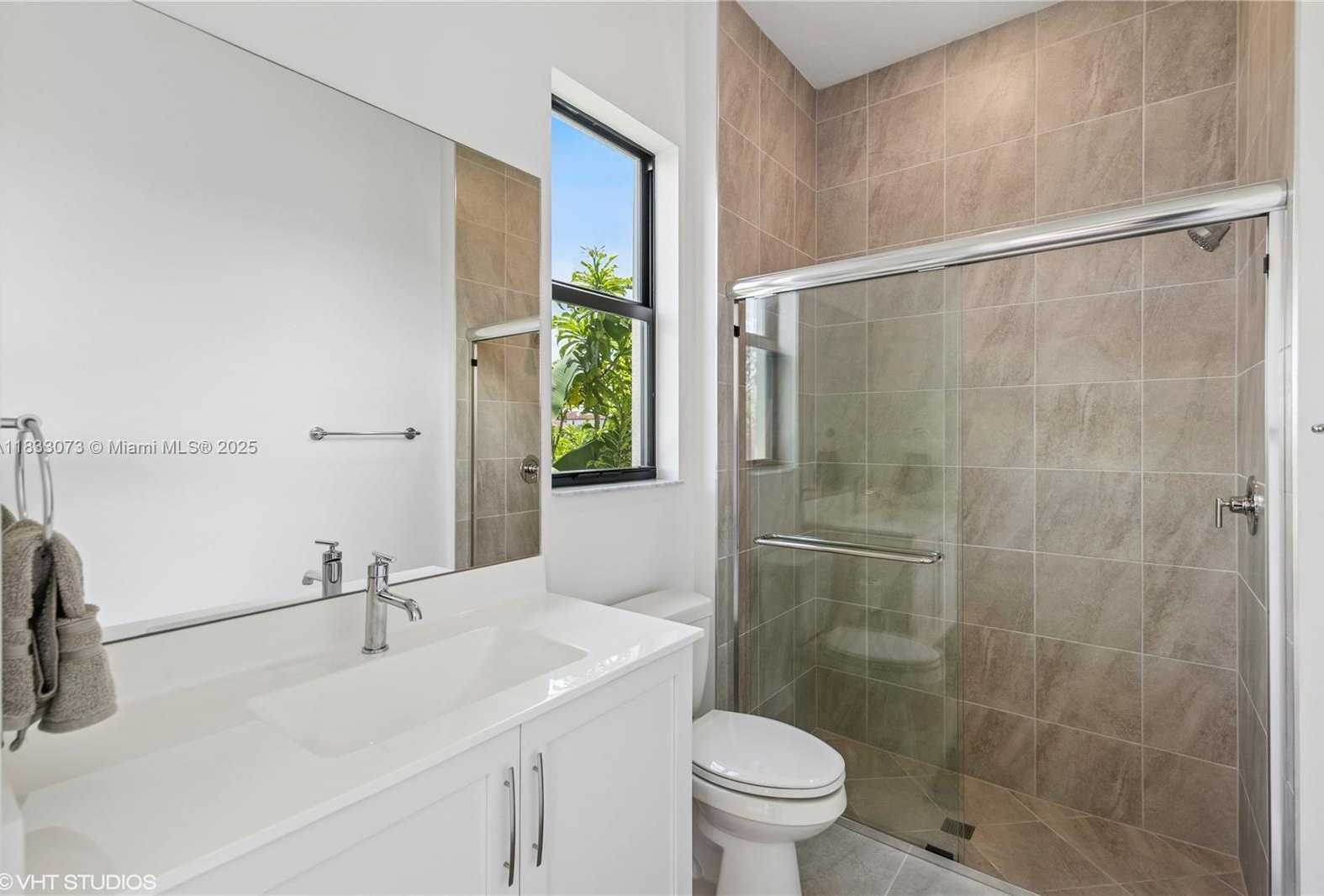 Small Image of 12060 LAKE TRAIL LN, Parkland Number 13