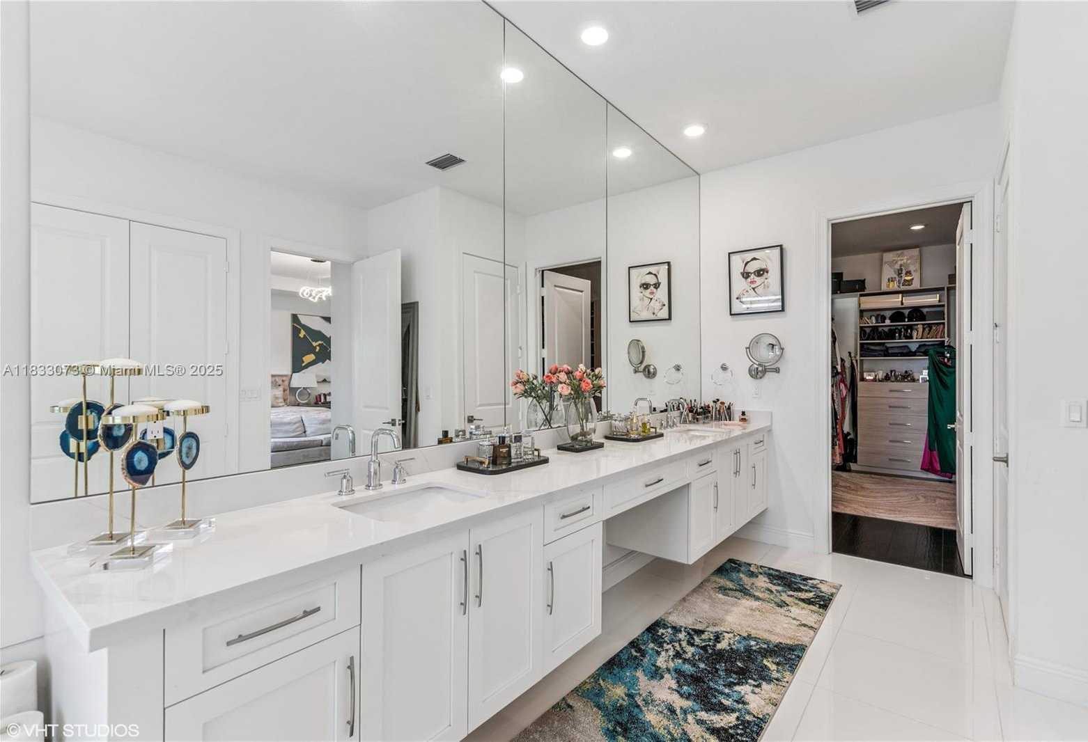 Small Image of 12060 LAKE TRAIL LN, Parkland Number 19