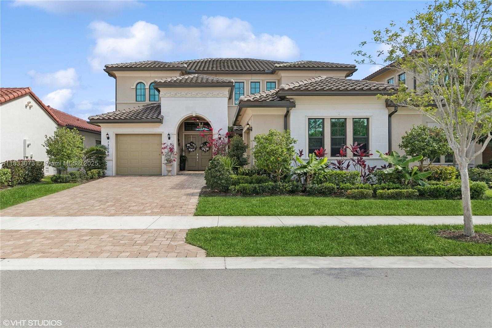 Small Image of 12060 LAKE TRAIL LN, Parkland Number 2