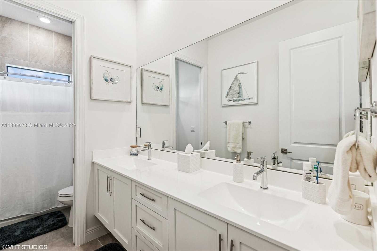 Small Image of 12060 LAKE TRAIL LN, Parkland Number 22