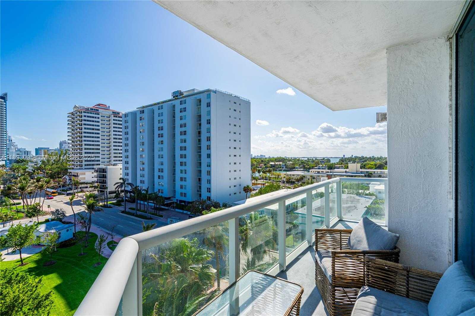 Small Image of 6515 COLLINS AVE #708, Miami Beach Number 13