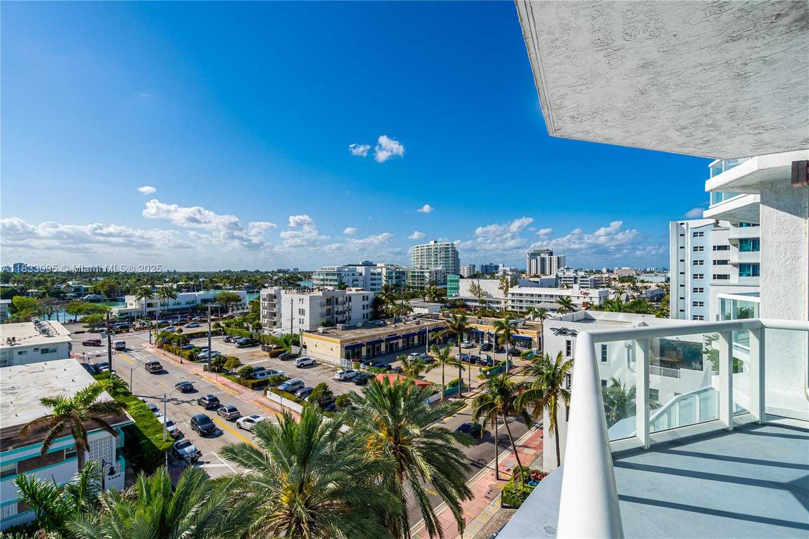 Small Image of 6515 COLLINS AVE #708, Miami Beach Number 17