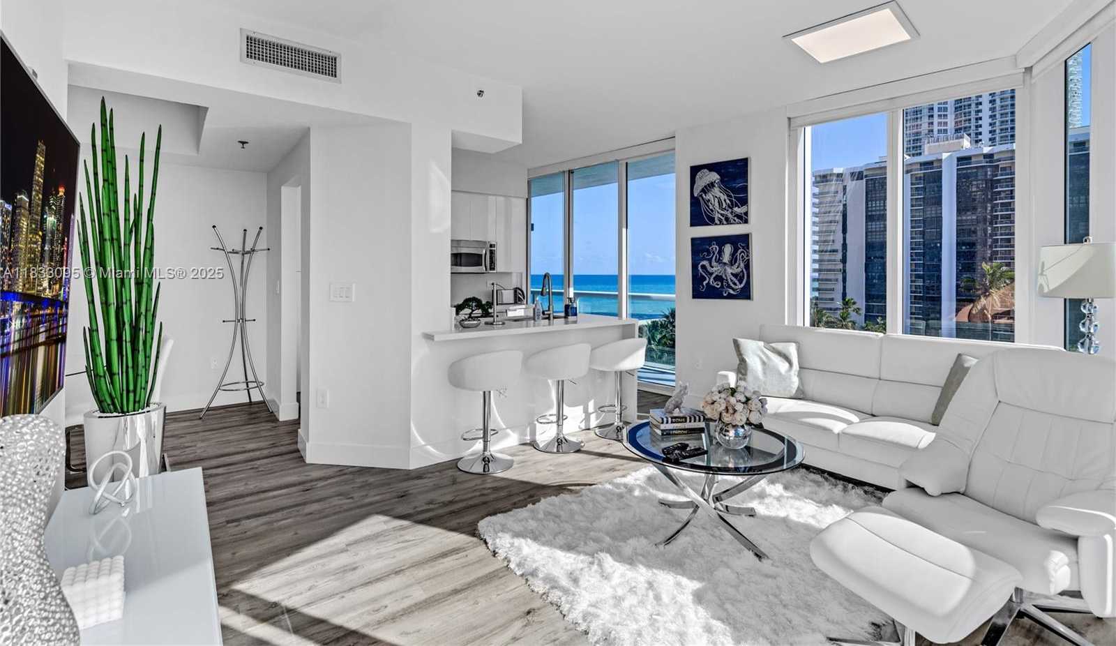 Small Image of 6515 COLLINS AVE #708, Miami Beach Number 25