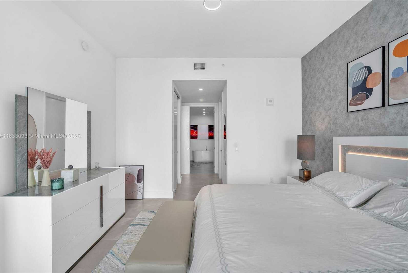 Small Image of 17550 COLLINS AVE #704, Sunny Isles Beach Number 11