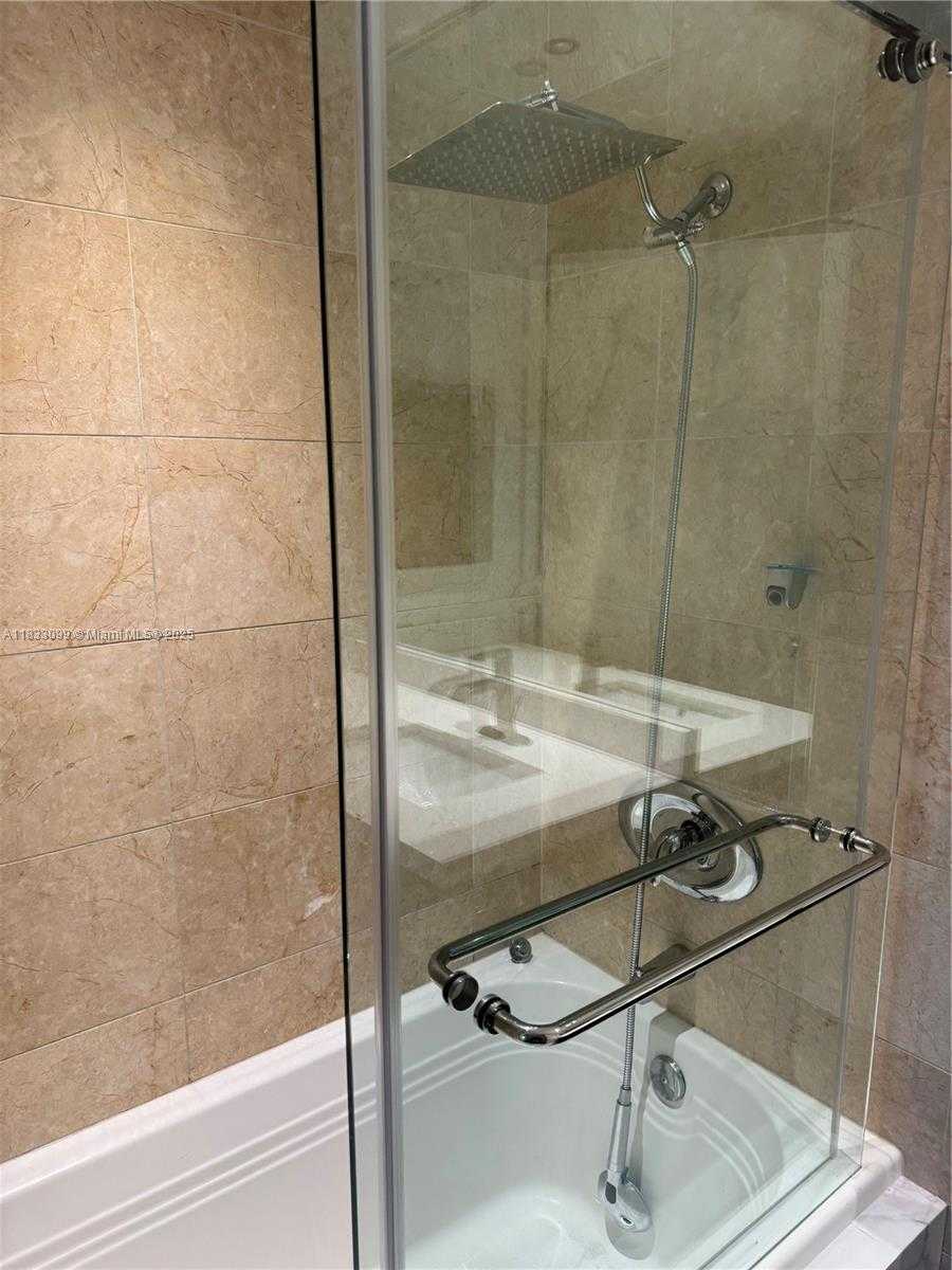 Small Image of 801 BRICKELL KEY BLVD #1904, Miami Number 11